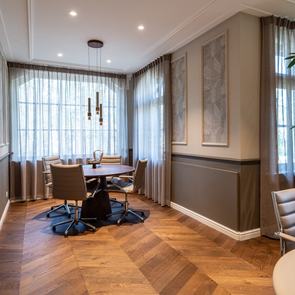 Lodiers-en-partners-kantoor-vergaderhoek-044